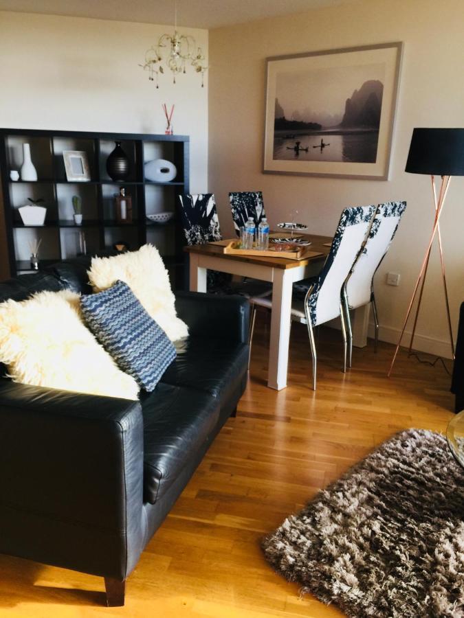 Sky Night Serviced Apartments Cardiff Bagian luar foto