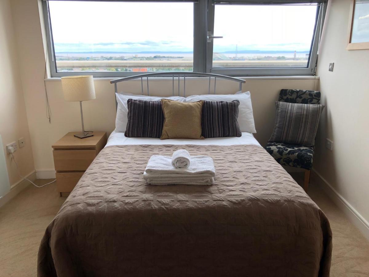 Sky Night Serviced Apartments Cardiff Bagian luar foto