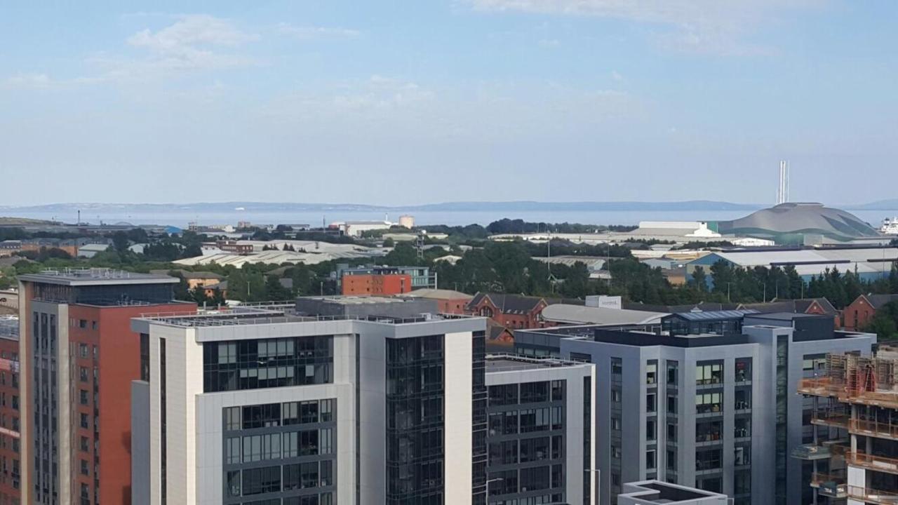 Sky Night Serviced Apartments Cardiff Bagian luar foto