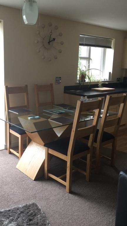 Sky Night Serviced Apartments Cardiff Bagian luar foto