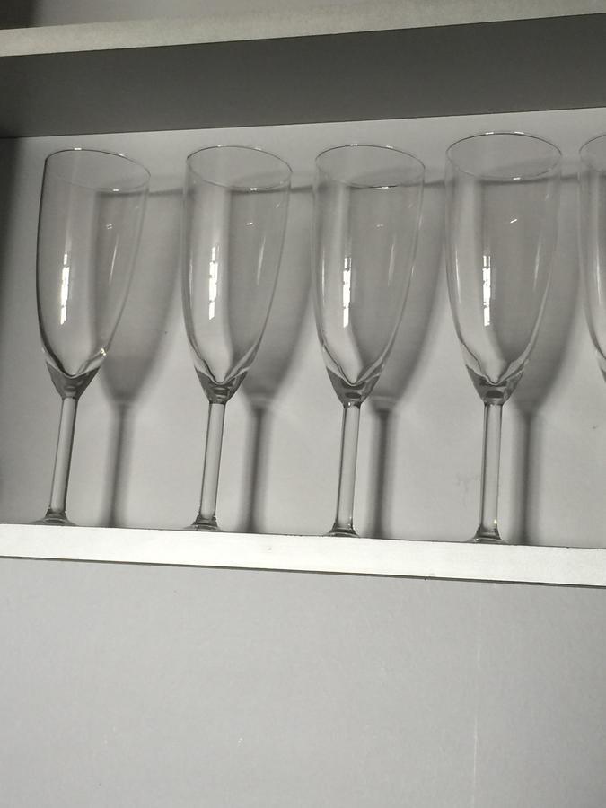 Sky Night Serviced Apartments Cardiff Bagian luar foto